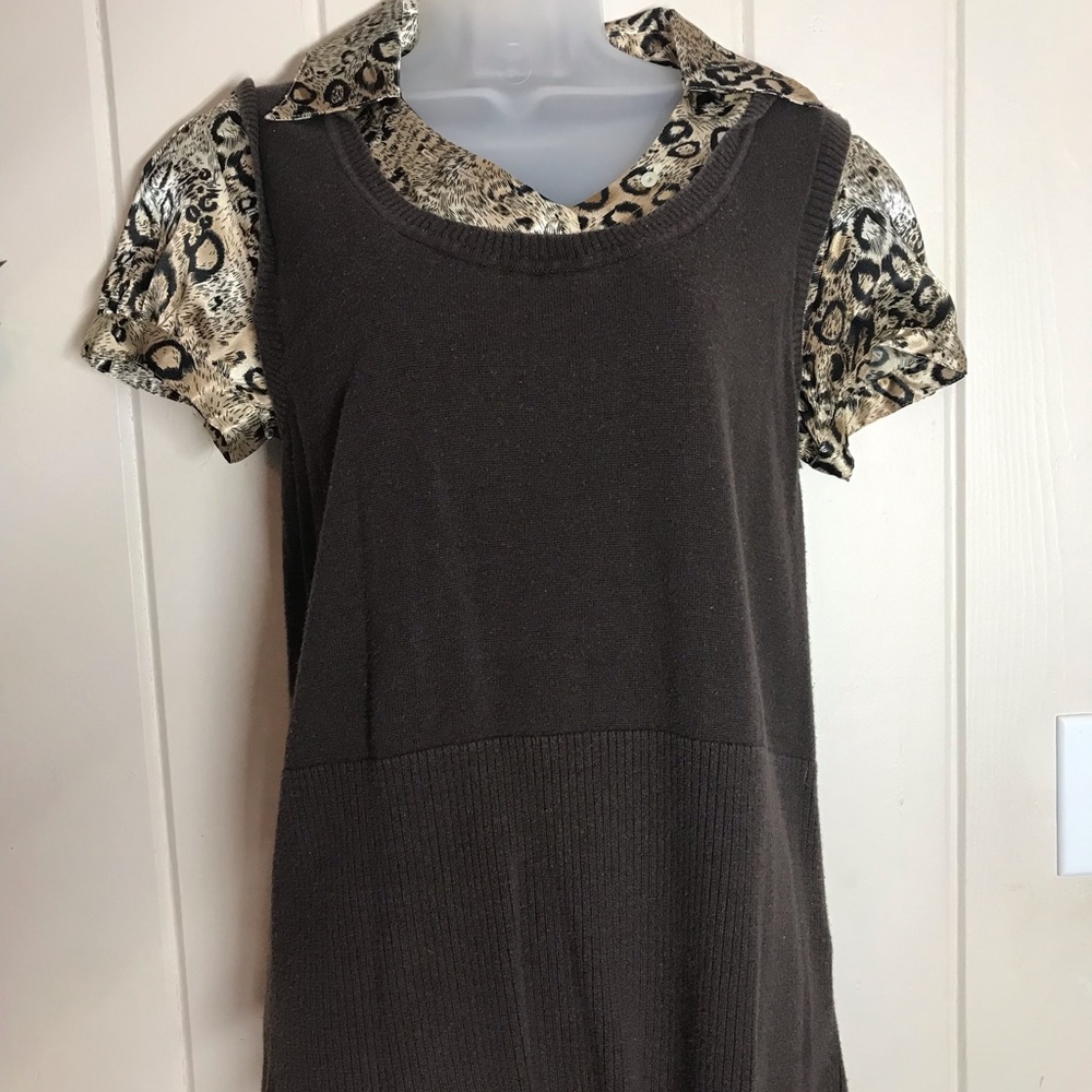 AGB Brown & Cheetah Animal Print Blouse 
Size Large 10 - 12
55% Ramie 45% Cotton - Picture 4 of 12